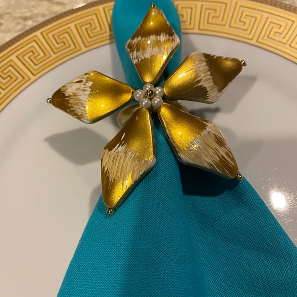 NEW HANDMADE BEADED NAPKIN HOLDER GOLD COLOR - Picture 3 of 5